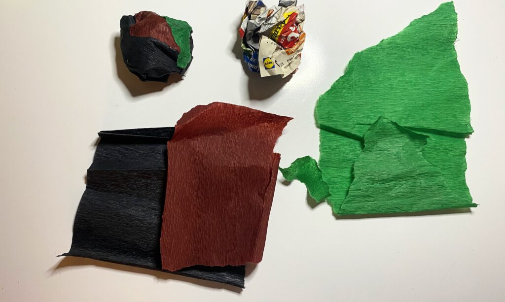 habitat_krok5 bibuła i zgnieciony papier