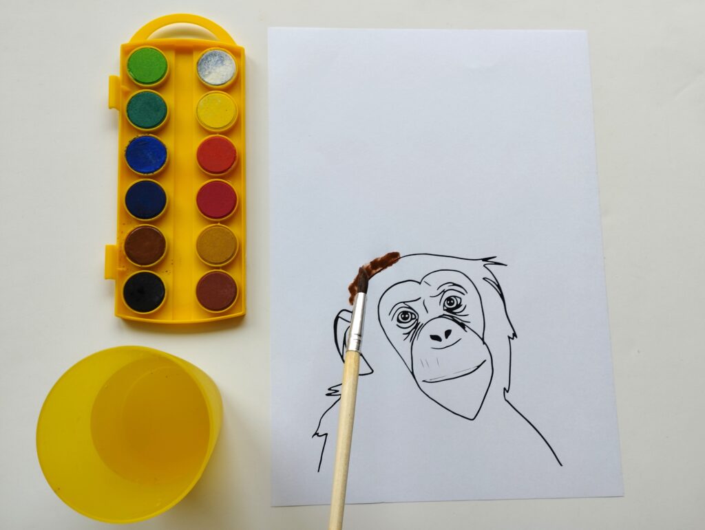 03.portret szympansa malujemy kontur szympansa